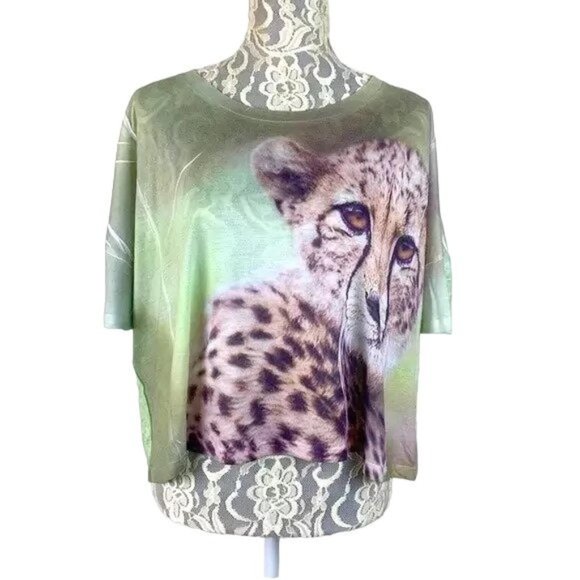 Baby Cheetah Cub 3D Print Slouchy Crop Top T-Shirt - Picture 2 of 9